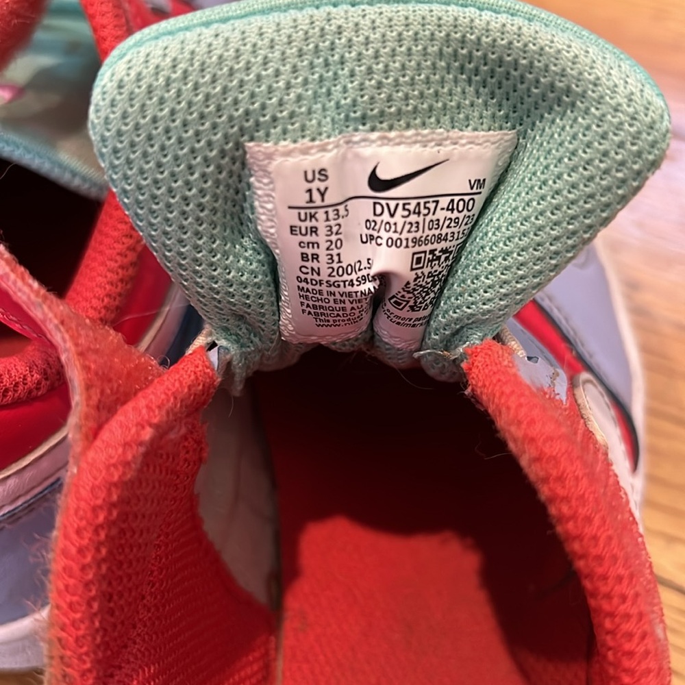 Nike Kids' Red and Light Blue Sneakers - Picture 6 of 8